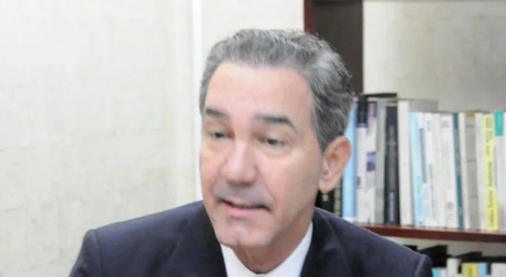 Acusan presidente Colegio de Notarios orquestar campaña de descrédito 