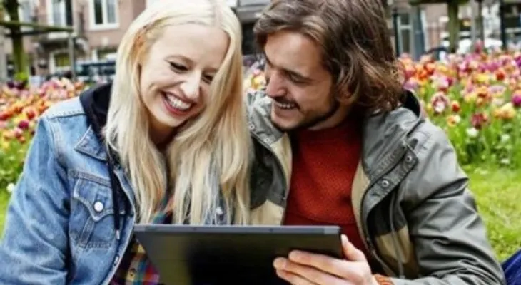 Científicos revelan cómo la adicción a Instagram afecta a la felicidad y al cerebro