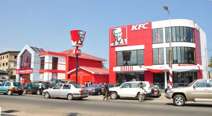 África revoluciona el mercado de la comida rápida resaltando sabores locales