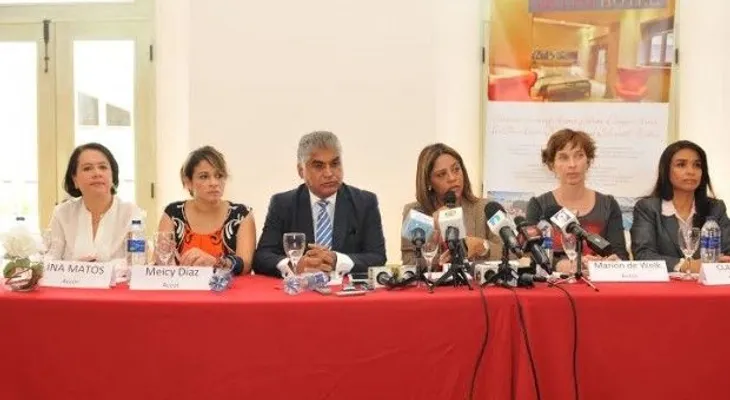 Turismo dice avanzan trabajos rehabilitación del Hotel Francés