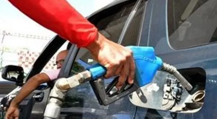 Gobierno rebaja precios gasolinas y GLP; gasoil se mantiene igual