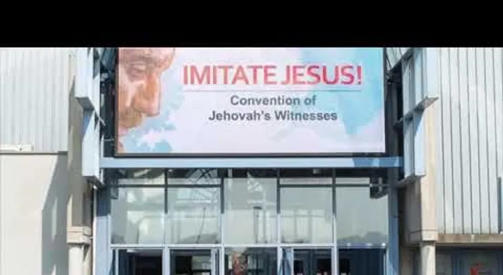 Una testigo de Jehová en estado de coma por rechazar una transfusión de sangre