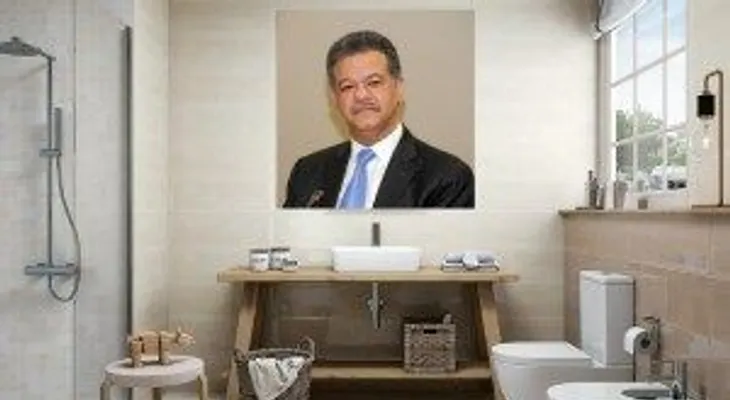 "¡Madre mía, las cosas de Hipólito", reacciona Cavada; Mejía tiene una foto de LF en el baño de su casa 