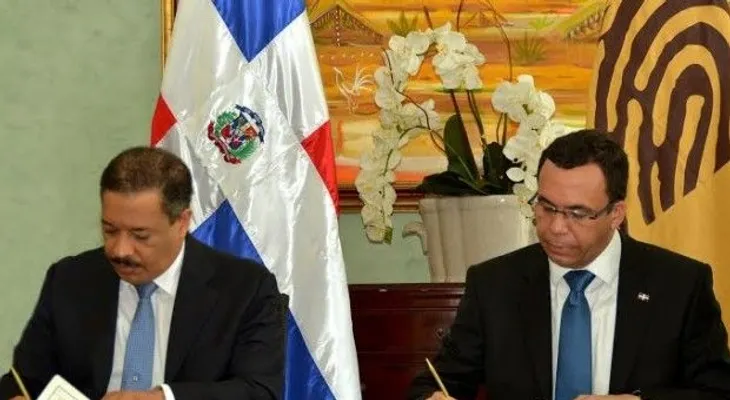 Cancillería y JCE darán facilidades a dominicanos en el exterior para cédula