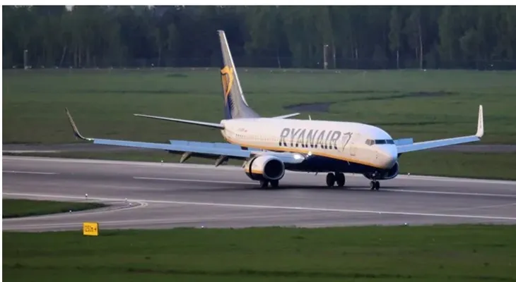 Macedonia investigará incidente aéreo por ventanilla rota