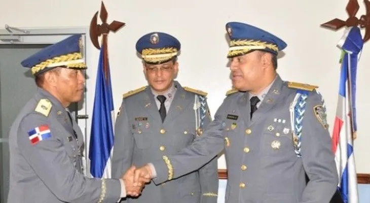 Nuevo director de AMET hace entrega de su anterior función al general Sarita