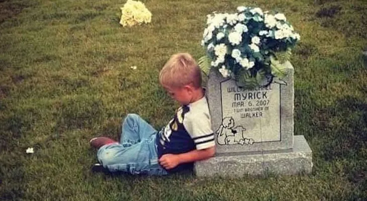 La increíble conexión que Walker Myrick mantiene con su gemelo muerto antes de nacer