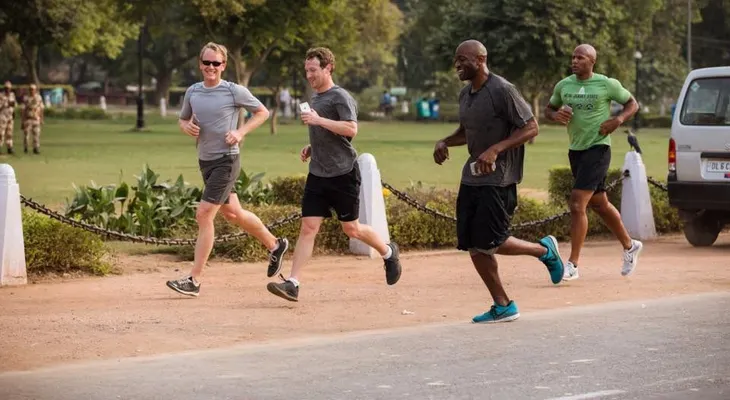 Mark Zuckerberg te reta a correr 1,6 kilometros todos los días