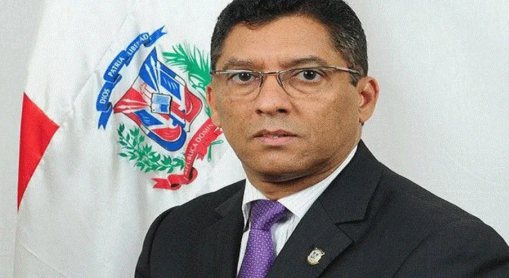 Dominicanos del Exterior, los olvidados del gobierno de Abinader