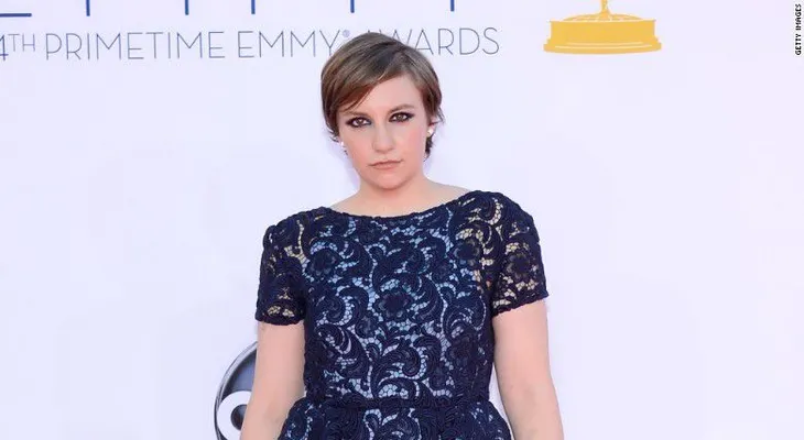 Lena Dunham anuncia "un descanso" debido a endometriosis