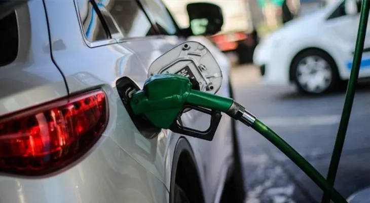 Suben precios de casi todos los combustibles