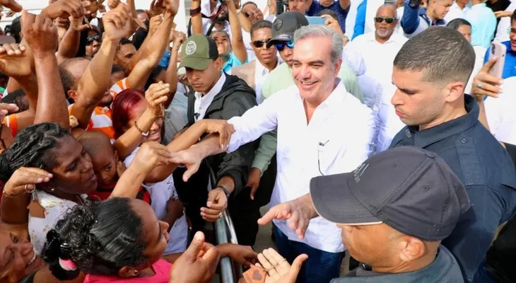 Presidente Luis Abinader visitará Santiago y Moca este viernes y sábado