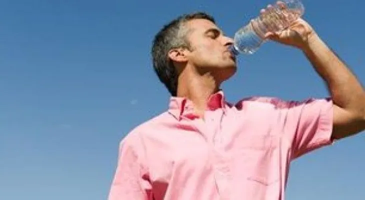 Diez claves por las que debes beber suficiente agua