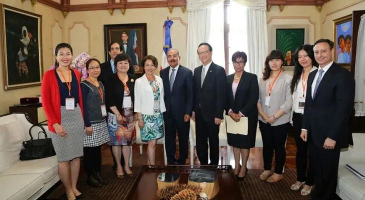 Integrantes de una delegación comercial de Taiwán visita al presidente Danilo Medina