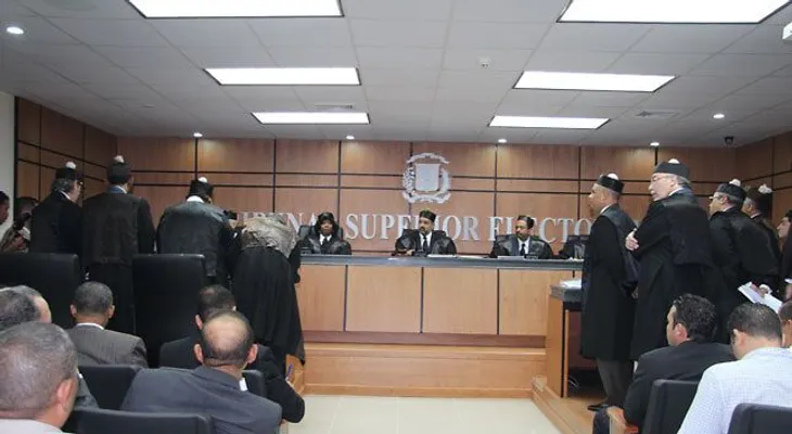 Sectores PRD enfrentados por convocatoria a plenos de abogados 