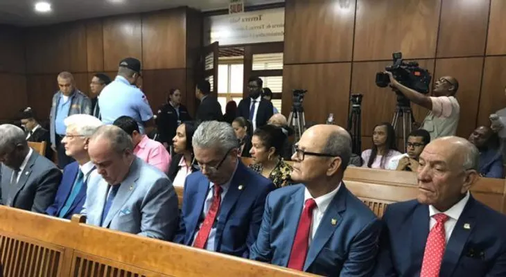 Senadores acuden a audiencia contra Tommy Galán, en caso Odebrecht