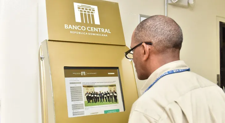 Banco Central pone en funcionamiento un primer quiosco informativo