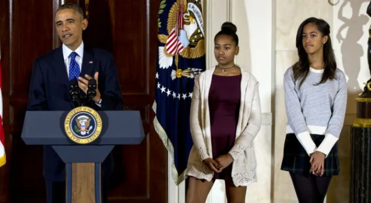 EE UU: Asistente renuncia tras críticas a hijas de Obama