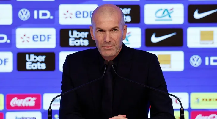 Zidane debuta como entrenador de Francia con lista de convocados y responde a la polémica Mbappé-Dembélé por el Balón de Oro
