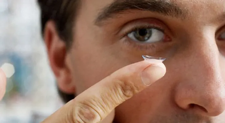 Un mal uso de las lentillas puede provocar ceguera