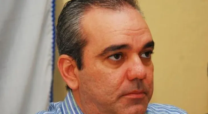 César Medina dice que Luis Abinader tiene un gran futuro político 
