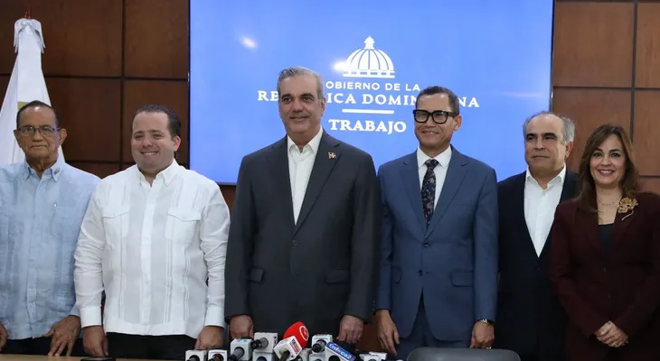 Gobierno anuncia 20% aumento salarial para sector privado