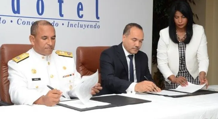 Indotel y Armada firman convenio garantiza seguridad marítima y salvaguardar vidas