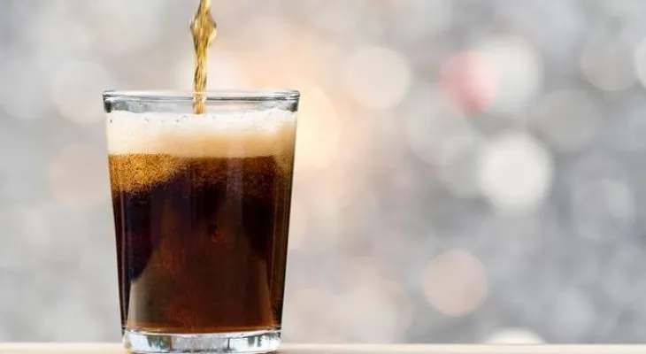 Cómo afectan los refrescos a tu salud bucal