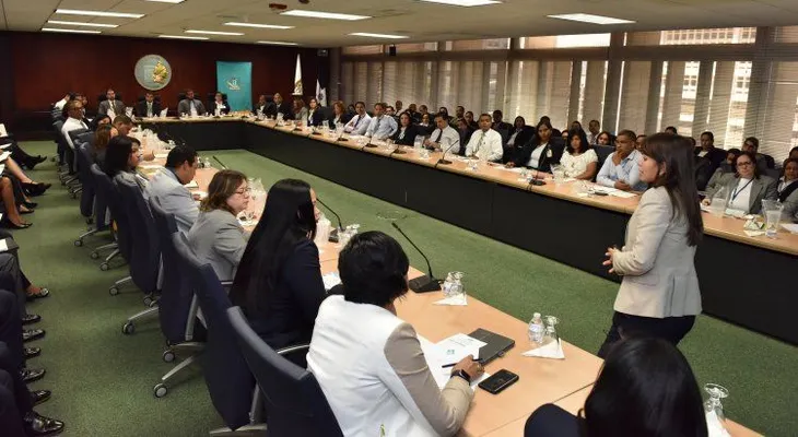 Más bancentralianos se forman en economía y finanzas 