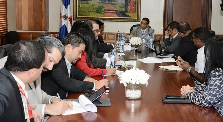 Senado busca solución a interferencias en la frontera