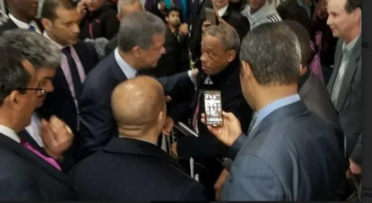 Leonel Fernández es recibido con fervor en el aeropuerto JFK 