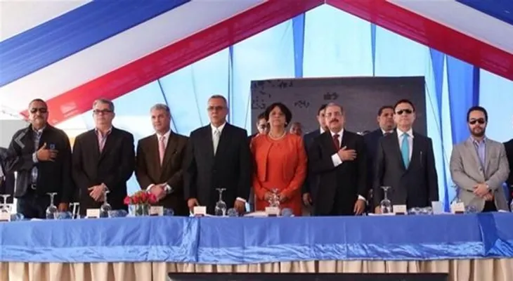 Danilo Medina inaugura obras en la Linea Noroeste, con una inversión de 2 millones de pesos