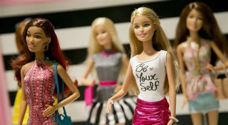 Venderán Barbies con cuerpos voluptuosos, altas o pequeñas