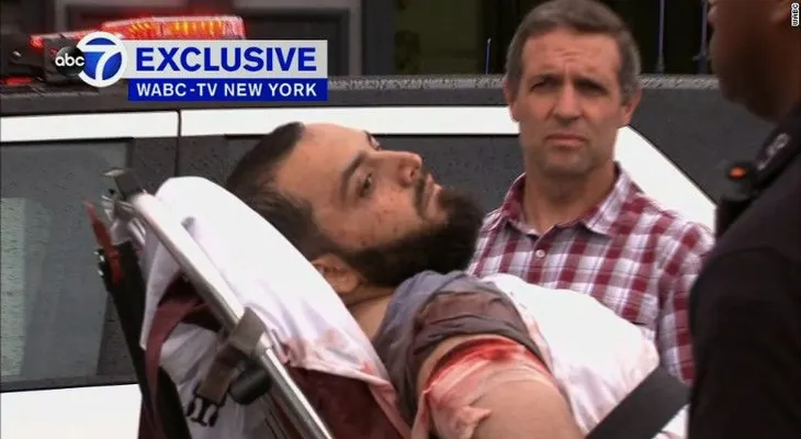 De un cartel del FBI a una ambulancia: la increíblemente rápida captura de Ahmad Rahami