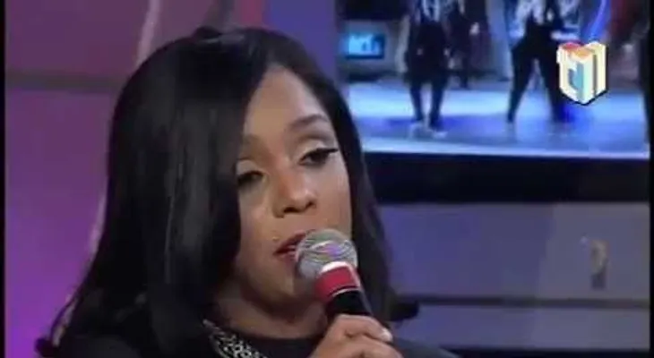 Candy Flow con nuevo look en una candente entrevista en Vale x Tres
