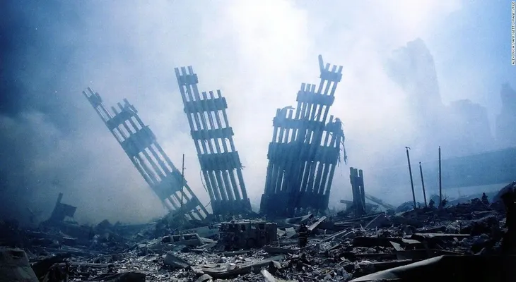 Estudio vincula el polvo del derrumbe de las Torres Gemelas con riesgos cardiacos en niños