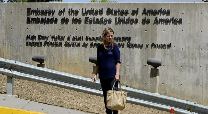 Embajada de Estados Unidos en Venezuela ya no aceptará bolívares para pagar visas de no inmigrante