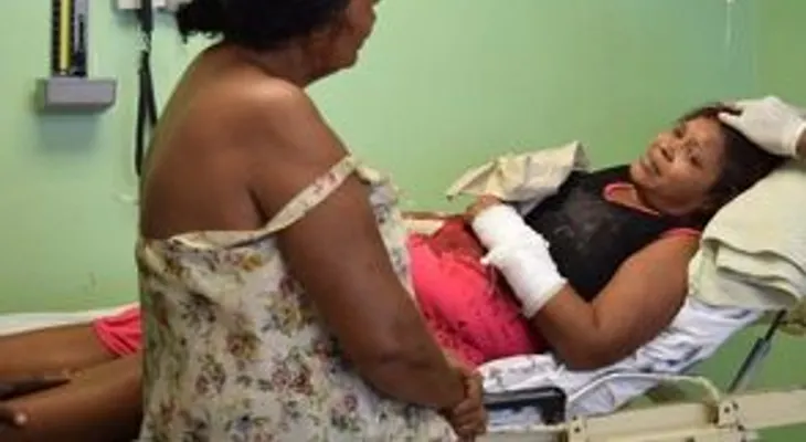 Hombre hiere a machetazos ex concubina y madre de ésta