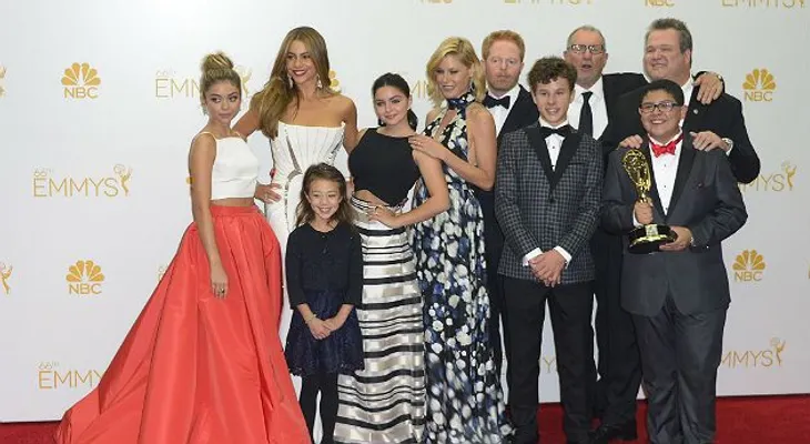 Breaking Bad y Modern Family arrasan en los Emmy 