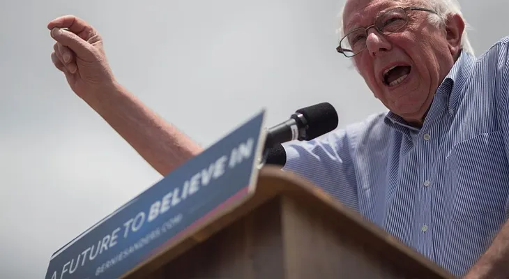 Sanders dice que trabajará fuertemente para que Trump no sea presidente