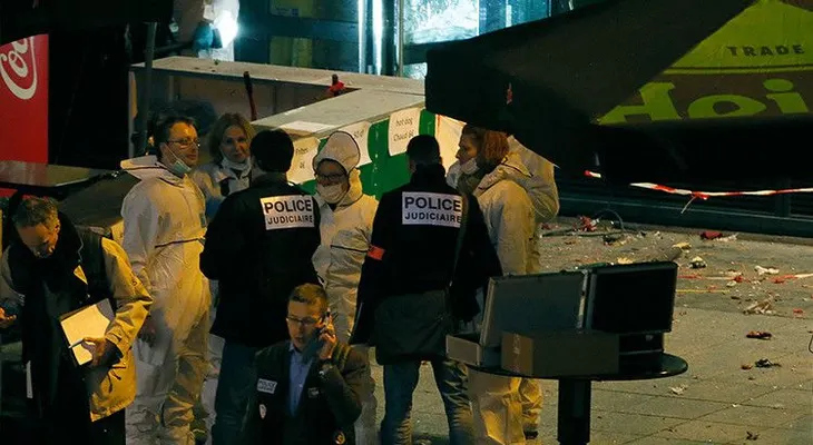 El momento exacto de la explosión en el estadio en París (VIDEO)