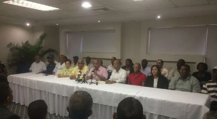 Diputado Ramón Bueno y dirigentes del PRM anuncian apoyo a David Collado