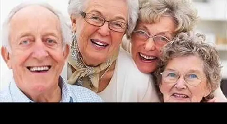 La vejez no es cuestión de años, sino de ánimo; los diez mandamientos para ser feliz en esa etapa
