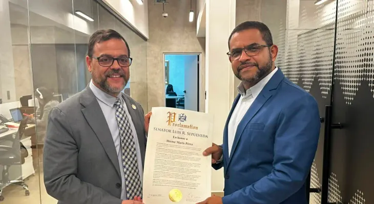 Senador de Nueva York reconoce al jefe de Redacción de elCaribe en misión oficial en RD