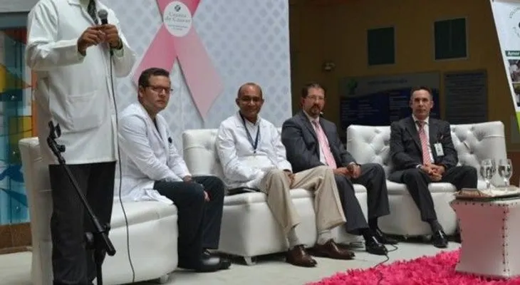 HOMS inicia mes de cáncer con "Mañana rosada"