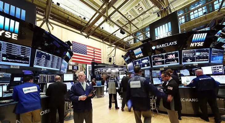 ¿Crisis? Wall Street premia a sus empleados con 25.000 millones de dólares