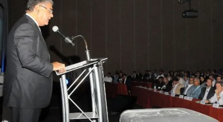 Viceministro pondera aportes del sector aéreo al crecimiento del turismo 