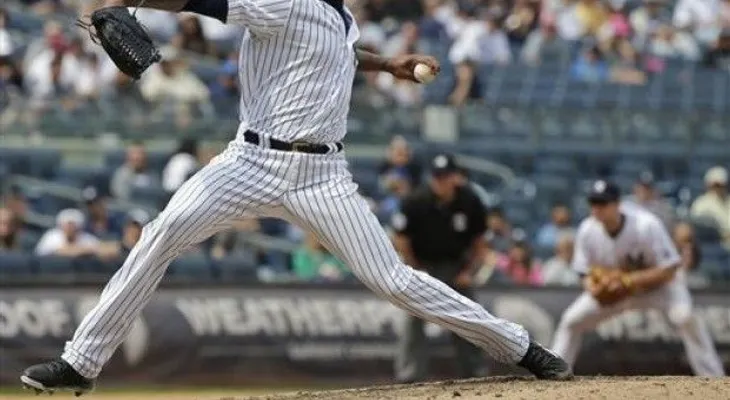 Yanquis hace gala de su bullpen en triunfo de 2-1