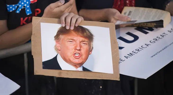 Dos mujeres acusan a Trump de tocarlas inapropiadamente, reporta New York Times