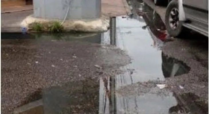 Piden autoridades resolver acumulación de aguas negras 